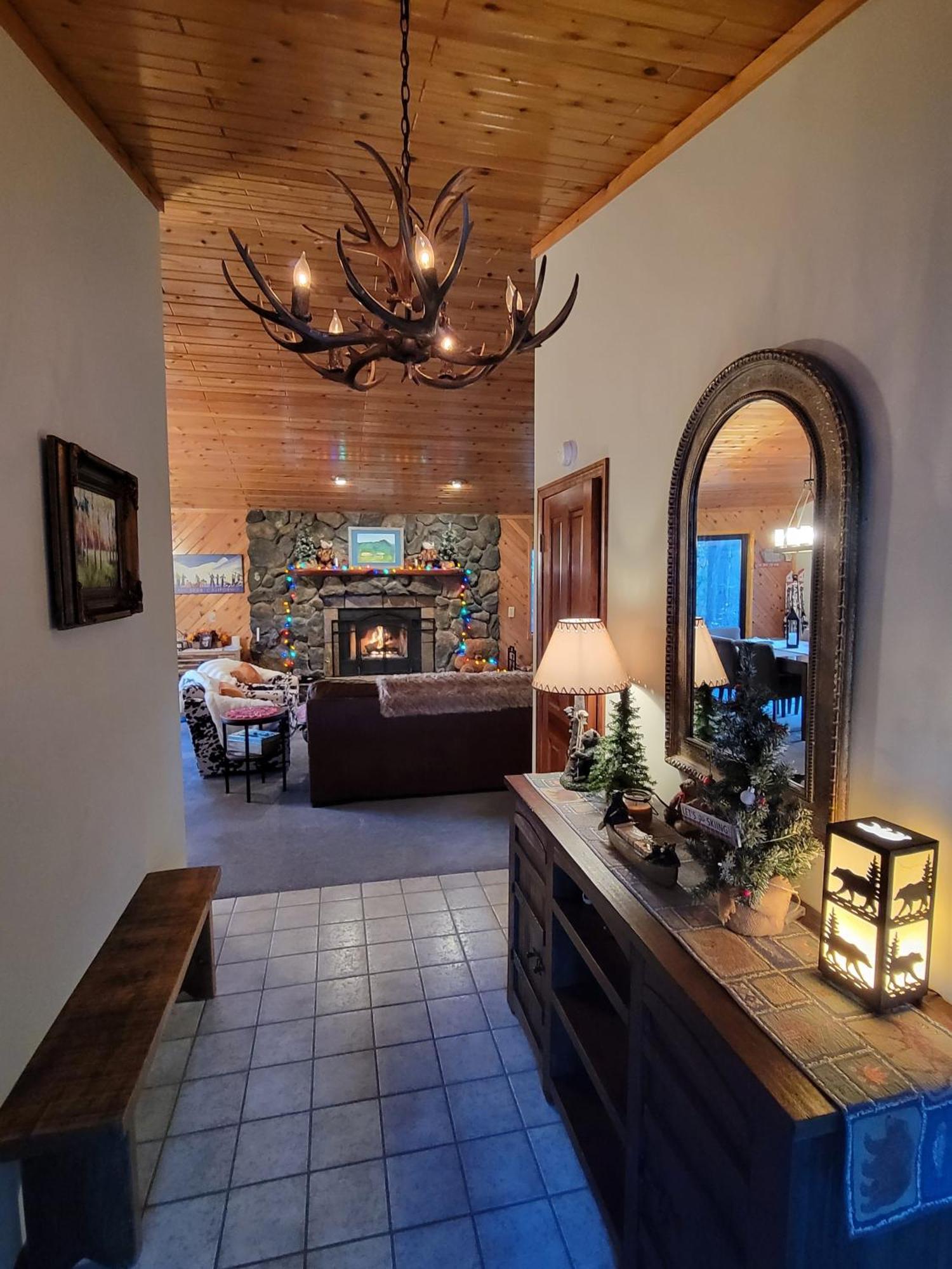 Four Seasons Getaway-Private Hot Spa With Pine Tree Views-Walk To Village And Pineknot Trailhead-Plus King Bed! Биг Бэар Лейк Экстерьер фото